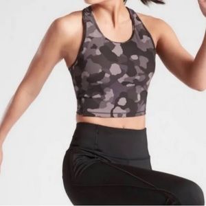 Athleta size Small long line camo work out top
